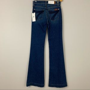 7 For All Mankind Jeans - NWT 7 For All Mankind Dojo Flare Jeans 25 7 For All Mankind Jeans - NWT 7 For All Mankind Dojo Flare Jeans 25